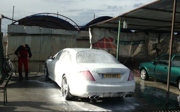 Ngjarje e rëndë në Tiranë! 20-vjeçari punonte në lavazhin e vëllait: Bie në kontant me rrymën elektrike dhe ndërron jetë