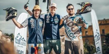 “Rally Albania” mbyll sfidën në Tiranë: Shpallen fituesit e garës së makinave që promovon Shqipërinë