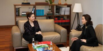 “Mundësi historike për vendin tonë”! Ministrja Xhaçka takim ‘kokë më kokë’ me ambasadoren Yuri Kim. Zbardhet njoftimi me rëndësi