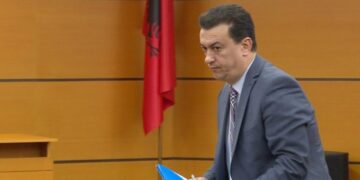“Shteti im më ‘pushkatoi’ mua dhe familjen time”! Anton Martini shpërthen keq pasi u shkarkua nga KPA: Zbulon vendimin që ka marrë