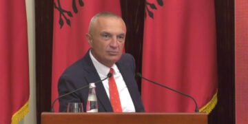 “Nuk më plas fare”! Ilir Meta e lëshon gojën keq dhe flet përçart me “prova” nga Gjuzi dhe Maliqi: Deputetët morën para për të më shkarkuar mua!