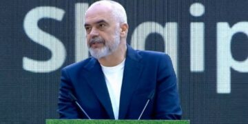 Operacioni “fshesa”?! Kryeministri Rama paralajmëron ‘tërmet’ në administratë: Tradhtar të PS-së! Të çlirohemi nga parazitët dhe injorantët!