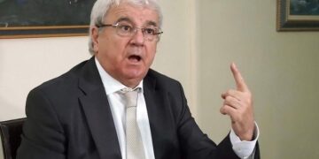 “Ai gënjeu”, Spartak Ngjela zbardh të vërtetën që fshihet pas kërcënimit të SHBA-së nga Sali Berisha: Çështja e tij nuk hapet në Francë!