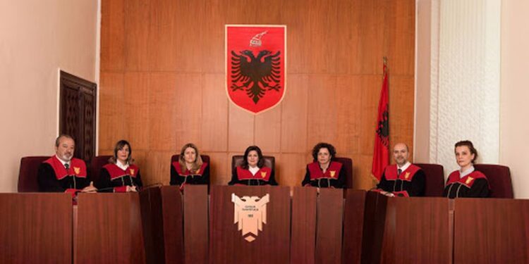Mosdrekretimi i ministrave, Meta në shkelje të Kushtetutës! Gjykata Kushtetuese: Refuzimi i ministrave ndodh vetëm kur nuk plotësojnë kriteret për të qenë deputetë