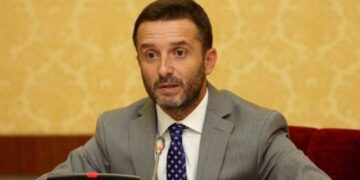 A e di Braçja se është zv kryeministër?! Reagon i revoltuar si “qytetari dixhital” për ngjarja e rëndë në Velipojë: Koha që shteti të marrë atë që…
