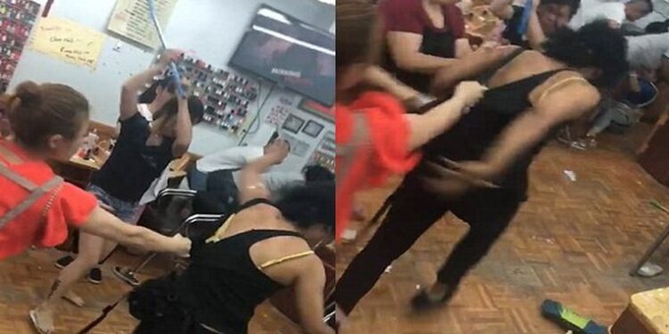 Ndodh edhe kjo! Gruaja shkon si kliente dhe pasi kreh flokët i kthehet dhe e “zhdëp në dru” parukieren: Zbuloi se burri e tradhtonte prej vitesh