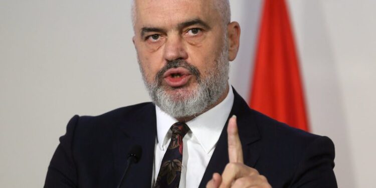 “Jeni akuzuar nga opozita për zgjedhje të korruptuara”! Rama i përgjigjet prerë gazetares së njohur franceze