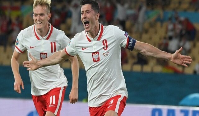 Polonia mposhtet nga Suedia dhe eliminohet nga Europiani. Spanja renditet e dyta