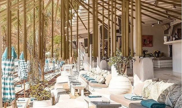 Talenti i futbollit paguan 500 mijë euro për një drekë në Mikonos! Lë 30 mijë euro bakshish për personelin