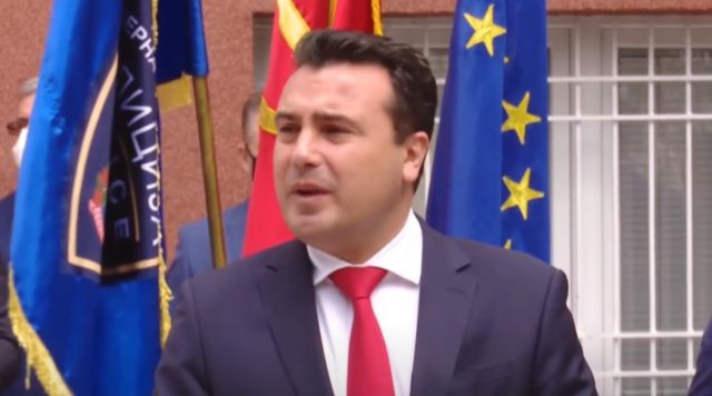 Kryeministri i Maqedonisë së Veriut Zaev: Milionin e parë e bëra duke shitur speca