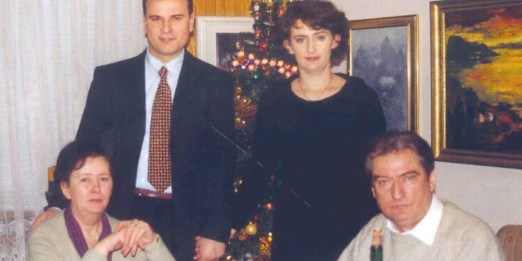 Misteri: Argita Malltezi 375 mijë euro të ardhura nga fakultetet private! Pas largimit të Berishës nga pushteti fitoi vetëm 61 mijë euro