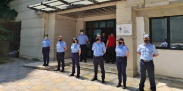 Bashkia merr nën kontroll zyrat e Frymës së Re Demokratike, Ilir Meta dorëzohet para ligjit
