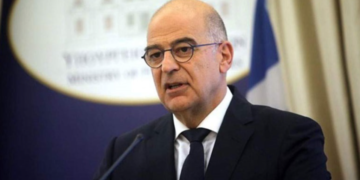 Ministri i Jashtëm grek e thotë qartë: Shqipëria duhet të jetë në BE, nuk duhet të lejojmë minimin e Ballkanit