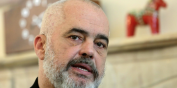 Rama mesazh prekës për ndarjen nga jeta të regjisorit Pirro Mani: Lamtumirë usta!