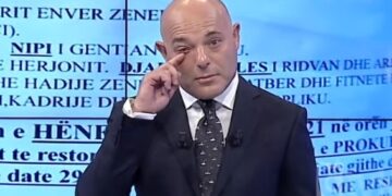 Lotët e “krokodilit” të Blendi Fevziut dhe shfaqja e shëmtuar e numërimit të lekëve live