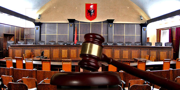Gjykatë Kushtetuese apo shoqatë të paaftësh?! Nuk merr vendimin për zgjedhjet lokale të 30 qershorit pret të vendos shoqata këshillimore Komisioni i Venecias