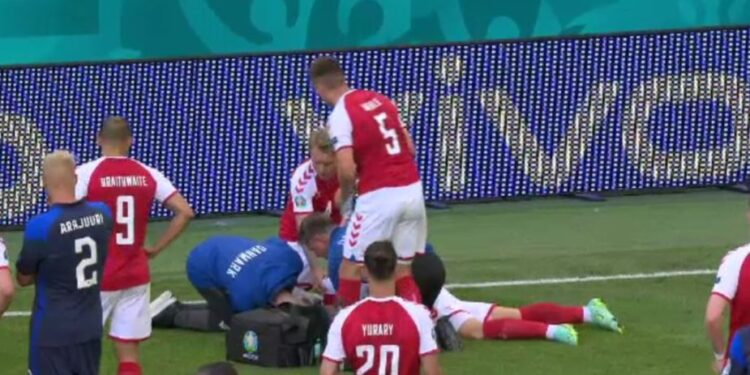 VIDEO: Panik në ndeshjen Danimarkë-Finlandë, Eriksen humb ndjenjat në fushë