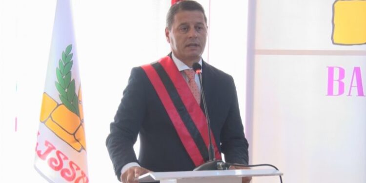 Nuk i lejoi të kryejnë detyrën dhe i ofendoi, Pjerin Ndreu paditet nga 3 efektivë të Policisë