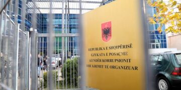 Qeveria i kërkon SPAK-ut sekuestrimin e pasurisë së gjyqtarëve e prokurorëve të shkarkuar nga vettingu
