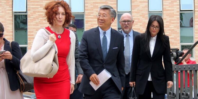 BE “shuplakë të mbyturit” Adriatik Llalla: Vlahutin nuk i ka kërkuar kurrë arrestimin e Sali Berishës