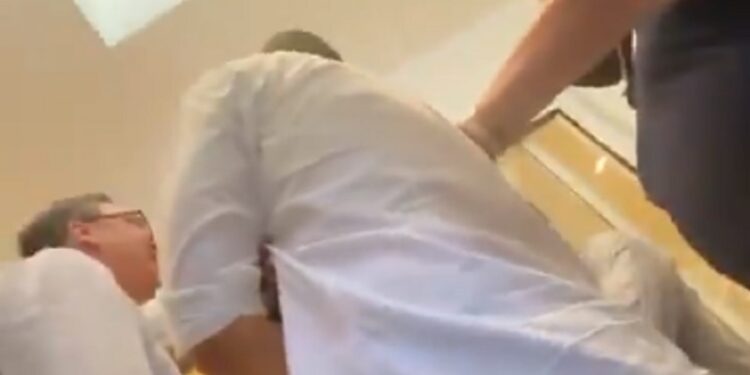 Publikohen pamjet e sherrit të presidentit serb Aleksandër Vuçiç me kryetarin e opozitës Vuk Jeremiç