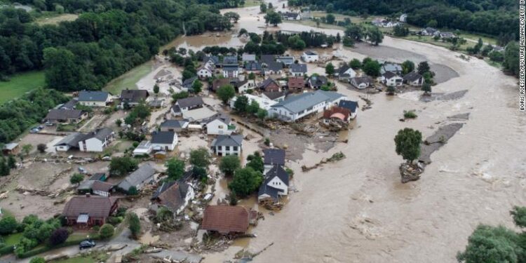 Kaos nga përmbytjet në Gjermani: Mbi 42 viktima dhe dhjetra të tjerë të zhdukur! Autoritetet paralajmërojnë për përkeqësim të mëtejshëm të situatës
