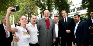 Ballkani i hapur ‘tremb’ vetëm të pasinqertët