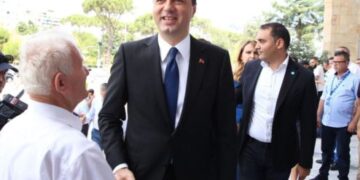 Nga Kuvendi i PD-së Berisha zbythet me “sfidat” antiamerikane! I jep mbështetje Bashës dhe lajmëron se nuk do rikthehet ne zyrën e SHQUP-it
