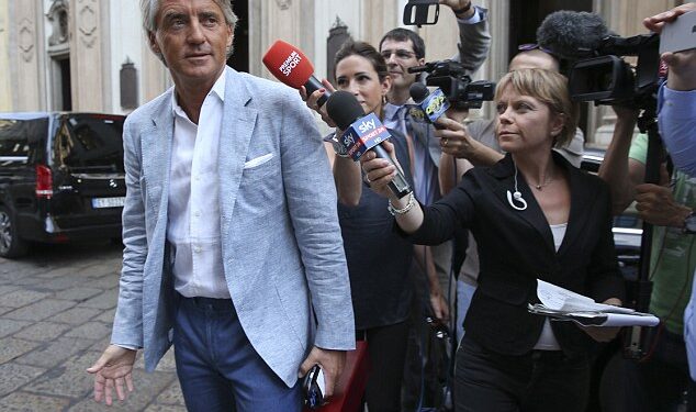 Nuk ka rëndësi që u shpall kampion, Mancini pret radhën te dyqani i mishit (Foto)