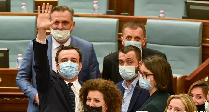 Kuvendi i Kosovës miratoi rezolutën për dënimin e genocidit serb në Srebrenicë! Veprime dilitanteske nga politika e VV me rezoluta për Bosnjen që nuk e njeh si shtet!