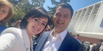 “Më mirë mes rrugës sesa mes plehrave”! “Shpërthen” kryetarja e FRPD: S’u njoftova për emrin tim në listën e Kuvendit Kombëtarë, sepse nuk u lëpiva si të tjerët