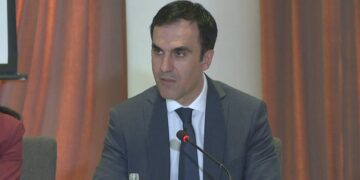 Olsian Çela e di që është Prokuror i Përgjithshëm apo jo ?! Flet si kryetar partie: Bashkëpunimi i instuticioneve do vër para përgjegjësisë këdo që është i përfshirë në krim