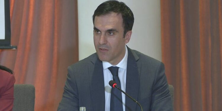 Olsian Çela e di që është Prokuror i Përgjithshëm apo jo ?! Flet si kryetar partie: Bashkëpunimi i instuticioneve do vër para përgjegjësisë këdo që është i përfshirë në krim