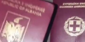 Shqiptari ‘tërbon’ grekët, kjo është videoja që po thyen rrjetin