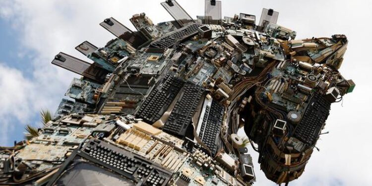 Bëni kujdes! Jo vetëm armiku por edhe miku përgjon: Çfarë është “Pegasus”, programi që mund të instalohet në telefonin celular, pa dijeninë e personit?!