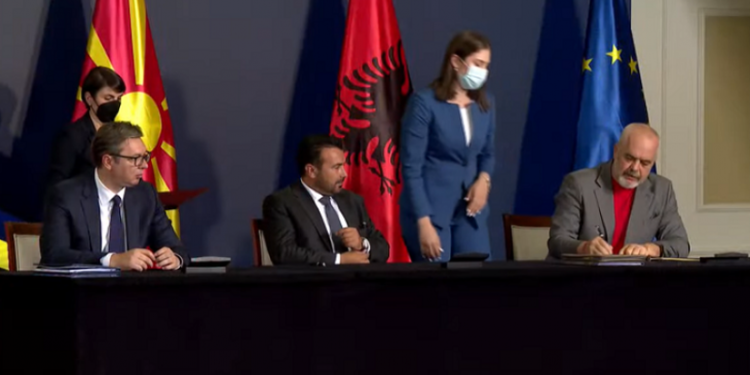 Rama, Vuçiç dhe Zaev vënë firmat: Nënshkruhet marrëveshja e rëndësishme mes Shqipërisë, Maqedonisë dhe Serbisë