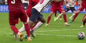 Europiani digjet, UEFA krihet…