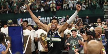 Dikur shiste syze në rrugët e Athinës, sot është “Perëndia greke” e NBA