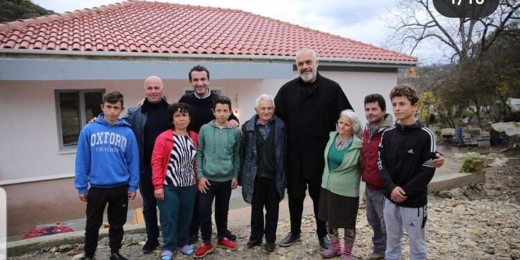 “Ngjalat” e kanaleve të Lushnjes dhe piranja e detit Gjikuria që gllabëron miliona dhe prona publike