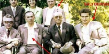 Vazhdon debati i komunistit  Xhafa me ballistin Alimadhi: Në PS nuk ka më socialistë por “rilindas”! Boll mashtrove për partizanët
