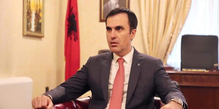 Pse nuk guxojnë t’ia përmendin dot as emrin kryeprokurorit që mban mbiemrin “Çela”?