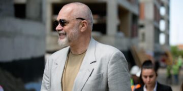 Si përfundim: Gjithë fajin e ka ky i poshtri Rama