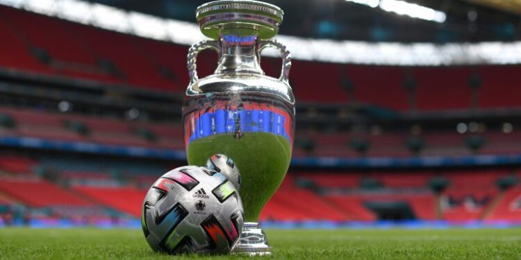 Detaje “pikante” të finales Itali-Angli: Nga milingonat fluturuese te 70 mijë euro 4 bileta!