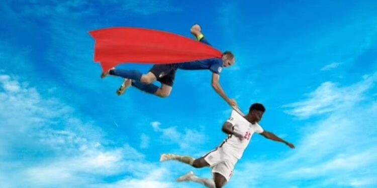 Faulli i Chiellini ndaj Saka shfrenon fantazinë e tifozëve