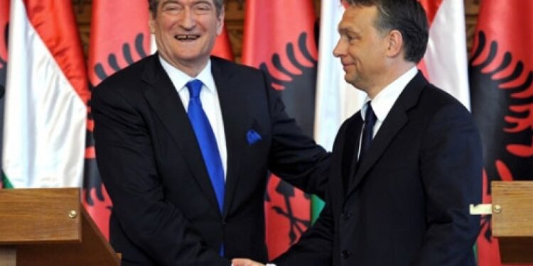Pse Berisha takoi ambasadorin hungarez dhe a po kthehet vendi i Orban strehë azili për politikanët e anatemuar nga amerikanët?