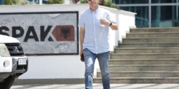 Petro Koçi pas thirrjes nga SPAK: Bota e krimit lidhje të konsoliduar me politikën