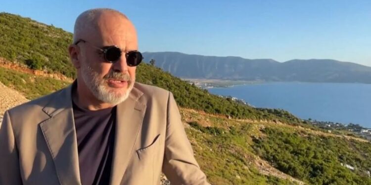 Hapet rruga panoramike në Bypassin e Vlorës