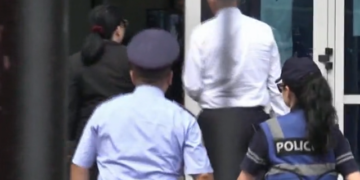 Mori 2 mijë euro rryshfet për të punësuar, Gjykata e Posaçme i jep masën ish zv/ministres Rovena Voda, avokates i bien të fikët