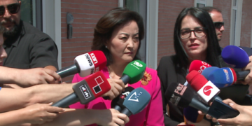 “Non grata”, SHBA “ultimatum” Bashës për distancim nga Berisha: PD s’mund të “hajë bar” për hatër të një deputeti, do ishte ironi dhe tragjedi