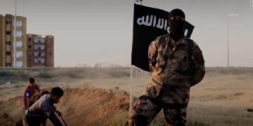 Sulmi në aeroportin e Kabulit, SHBA kërcënon ISIS me hakmarrje: Ne do t’i ndjekim ata